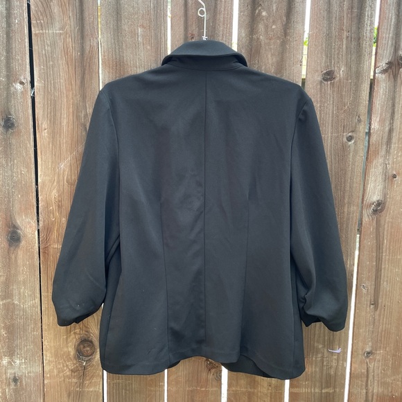 SOHO APPAREL | Women’s Black Stretch Blazer - Picture 5 of 5